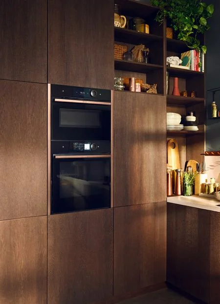 Neff oven op werkhoogte met geopende deur