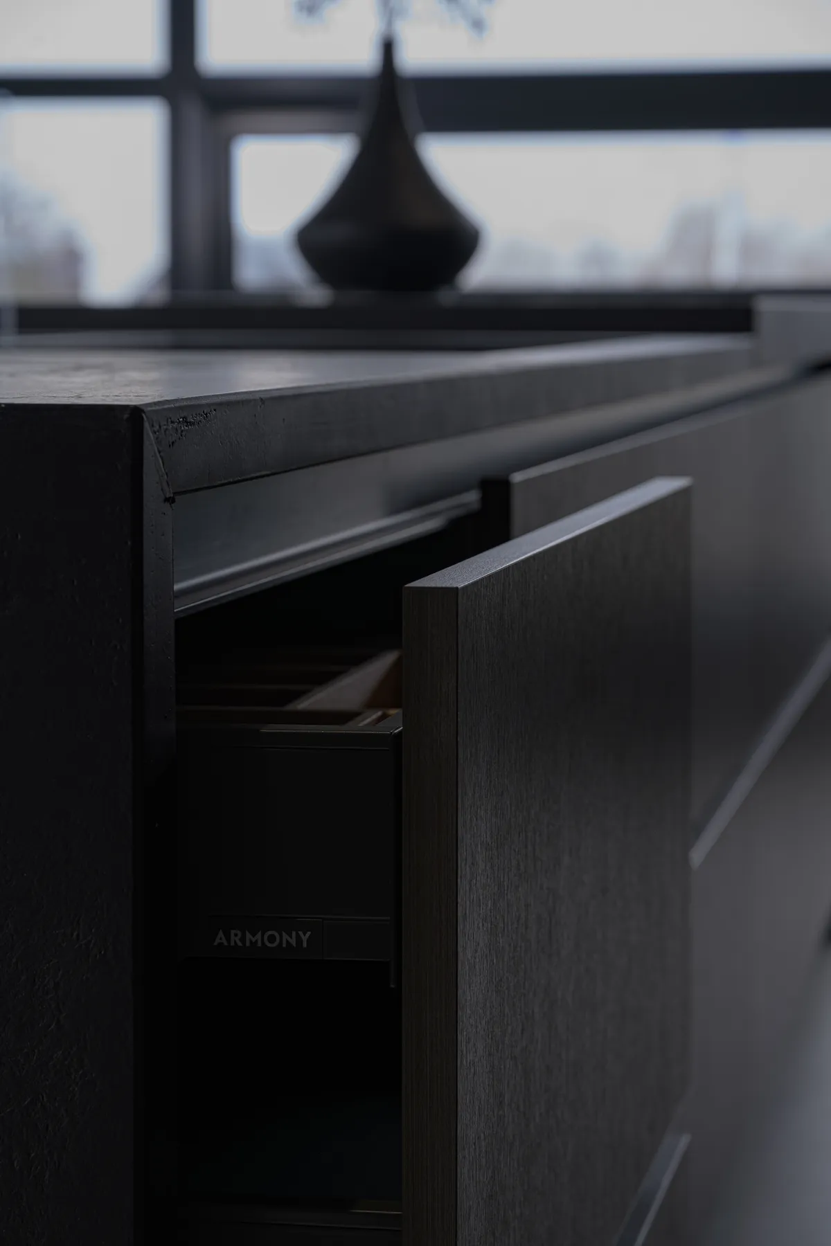 Luxe lades met houten indelingen in de Armony Rho Bronzo Solido